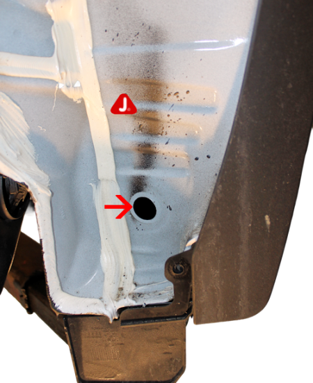 Rustbeskyttelse og undervognsbehandling i Maribo. Dørpanel bag